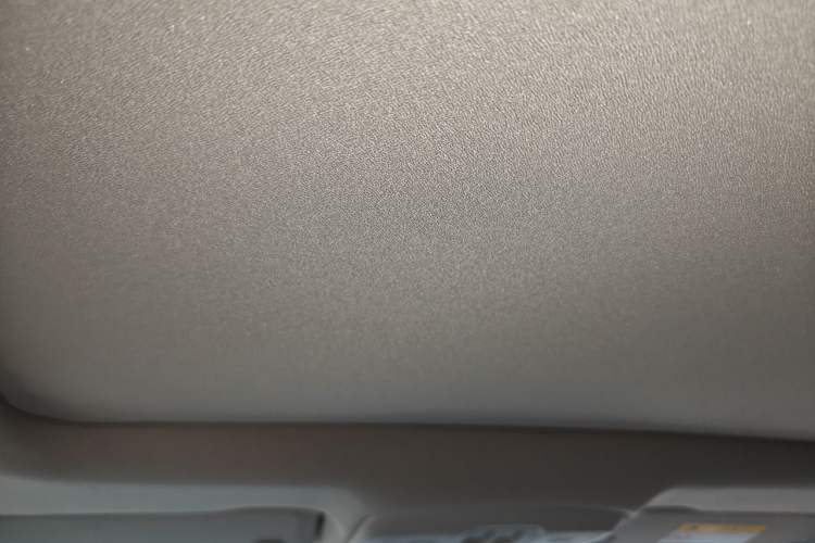 Used Buick Envision 2018 20T Two-Wheel-Drive Elite Model Headliner