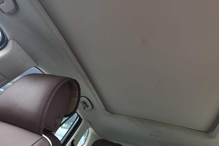 Used Buick Envision 2018 20T Two-Wheel Drive Luxury Model Headliner
