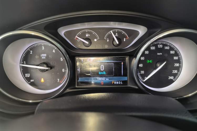 Used Buick Envision 2018 20T Two-Wheel-Drive Elite Model Instrument Cluster