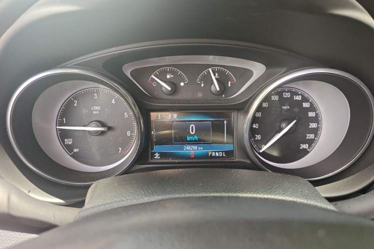 Used Buick Envision 2018 28T Four-Wheel Drive Elite Version Instrument Cluster