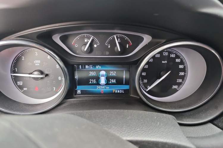 Used Buick Envision 2018 20T Two-Wheel Drive Luxury Model Instrument Cluster