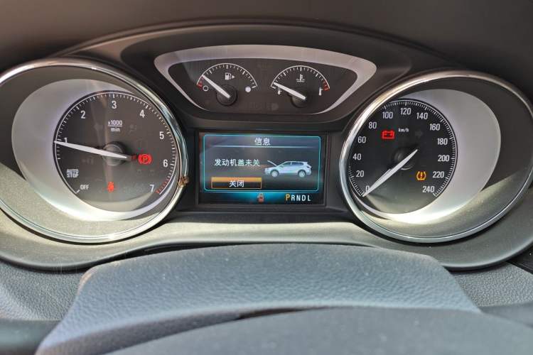 Used Buick Envision 2018 20T Two-Wheel-Drive Elite Model Instrument Cluster