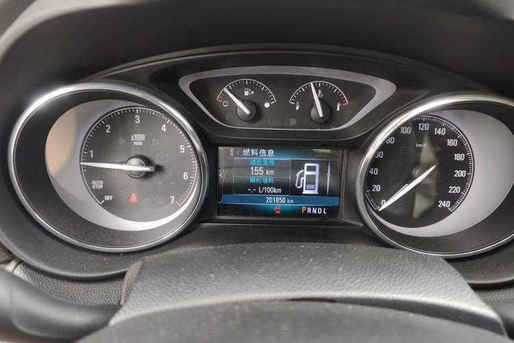 Used Buick Envision 2018 20T Two-Wheel-Drive Elite Model Instrument Cluster
