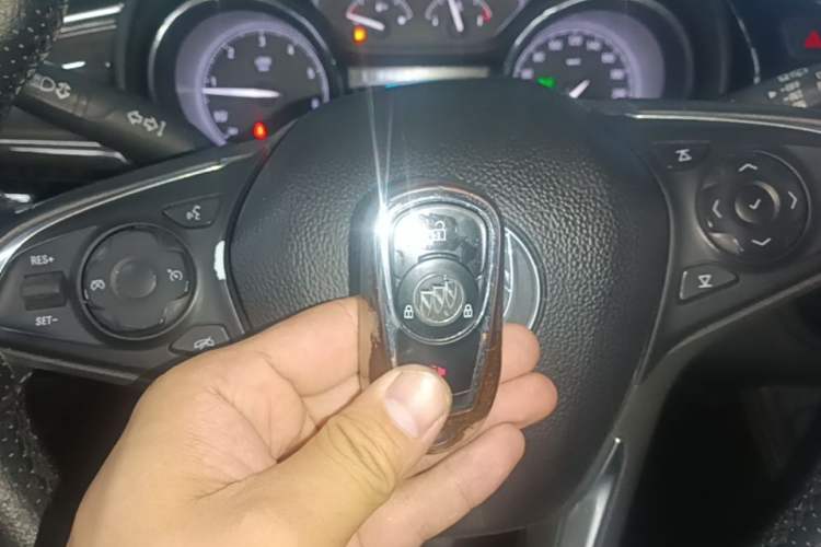 Used Buick Envision 2018 20T Two-Wheel-Drive Elite Model Interior 1
