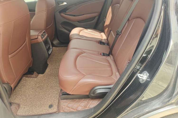Used Buick Envision 2018 28T Four-Wheel Drive Luxury Model Interior 4