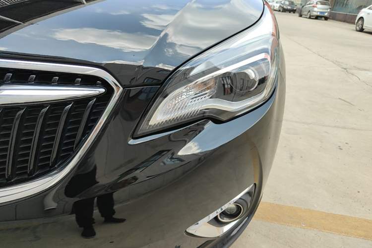 Used Buick Envision 2018 20T Two-Wheel-Drive Elite Model Left Front Headlight