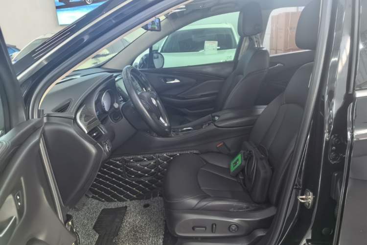Used Buick Envision 2018 20T Two-Wheel-Drive Elite Model Left Front Seat