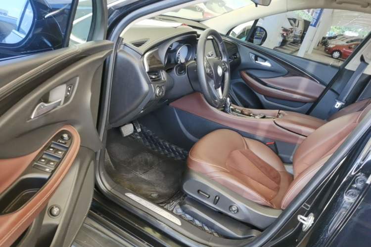 Used Buick Envision 2018 20T Two-Wheel Drive Luxury Model Left Front Seat