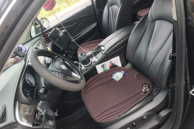 Used Buick Envision 2018 20T Two-Wheel-Drive Elite Model Left Front Seat