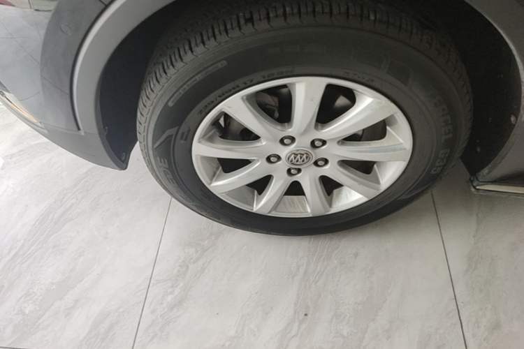 Used Buick Envision 2018 20T Two-Wheel Drive Luxury Model Left Front Wheel Hub