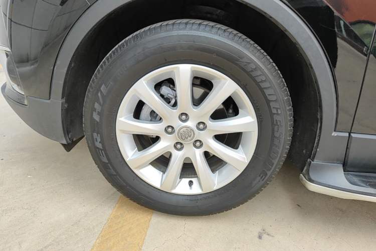 Used Buick Envision 2018 20T Two-Wheel-Drive Elite Model Left Front Wheel Hub