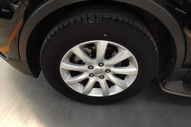 Used Buick Envision 2018 20T Two-Wheel Drive Luxury Model Left Front Wheel Hub