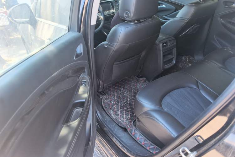 Used Buick Envision 2018 20T Two-Wheel-Drive Leading Model Left Rear Seat
