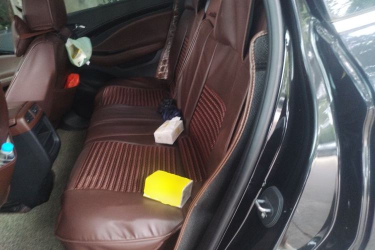 Used Buick Envision 2018 20T Two-Wheel Drive Luxury Model Left Rear Seat