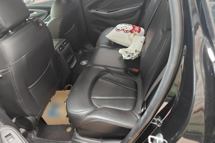 Used Buick Envision 2018 20T Two-Wheel-Drive Elite Model Left Rear Seat
