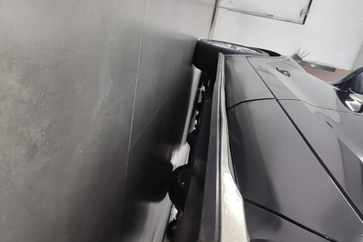 Used Buick Envision 2018 28T Four-Wheel Drive Elite Version Left Side Sill