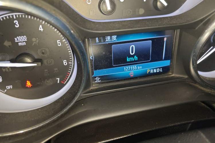 Used Buick Envision 2018 28T Four-Wheel Drive Elite Version Odometer Close Up