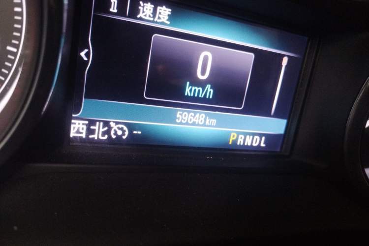 Used Buick Envision 2018 20T Two-Wheel Drive Luxury Model Odometer Close Up