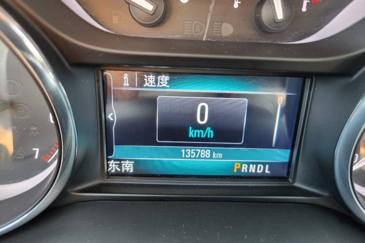 Used Buick Envision 2018 28T Four-Wheel Drive Elite Version Odometer Close Up