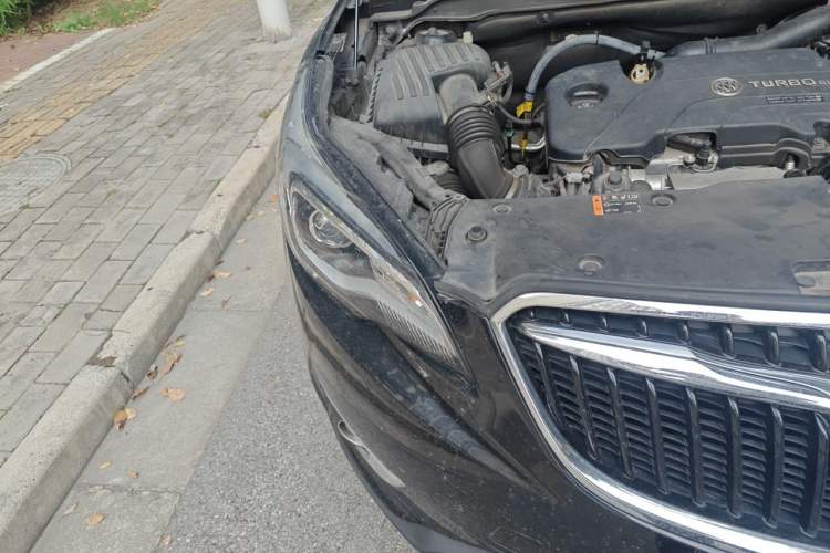 Used Buick Envision 2018 20T Two-Wheel-Drive Elite Model Right Front Headlight