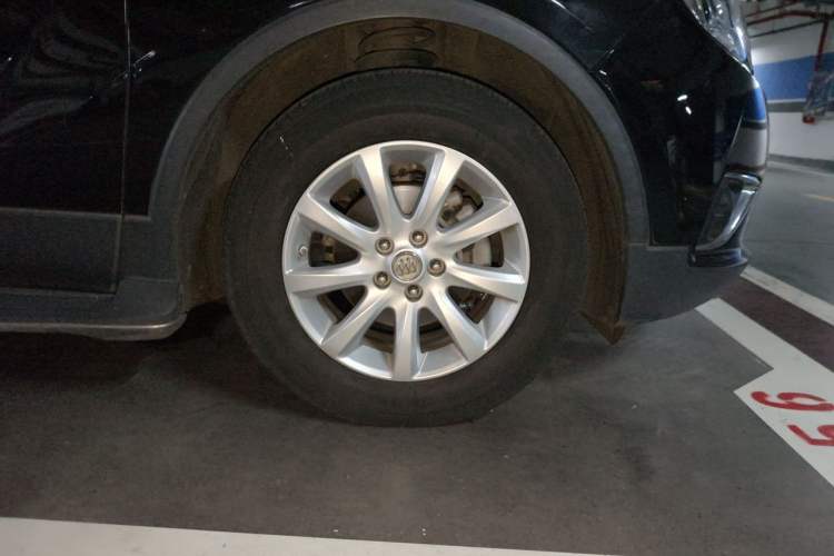 Used Buick Envision 2018 20T Two-Wheel-Drive Leading Model Right Front Wheel Hub