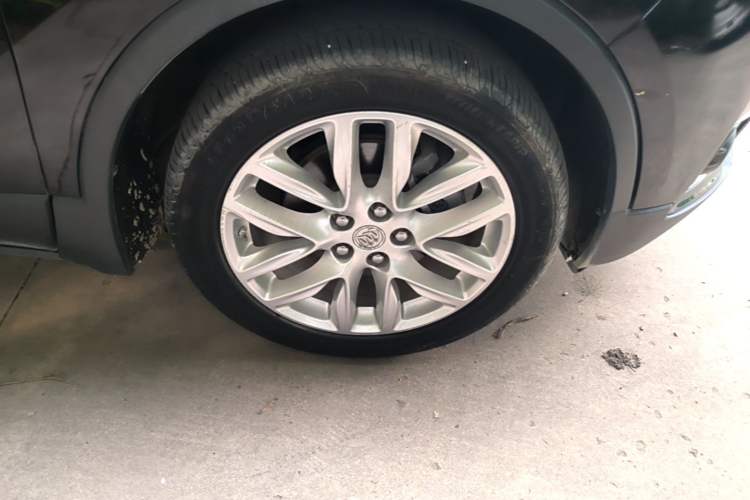 Used Buick Envision 2018 28T Four-Wheel Drive Elite Version Right Front Wheel Hub