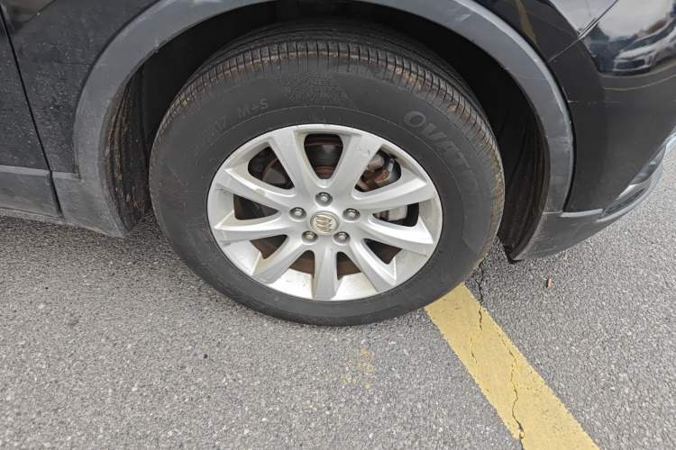 Used Buick Envision 2018 20T Two-Wheel-Drive Leading Model Right Front Wheel Hub