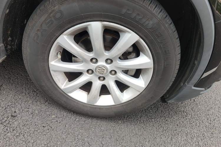 Used Buick Envision 2018 20T Two-Wheel-Drive Elite Model Right Front Wheel Hub