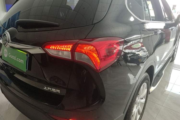 Used Buick Envision 2018 20T Two-Wheel Drive Luxury Model Right Rear Taillight