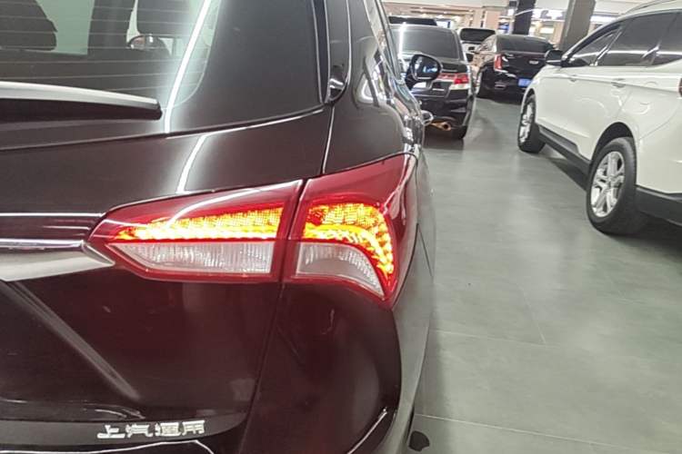 Used Buick Envision 2018 28T Four-Wheel Drive Elite Version Right Rear Taillight