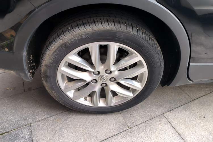 Used Buick Envision 2018 28T Four-Wheel Drive Elite Version Right Rear Wheel Hub