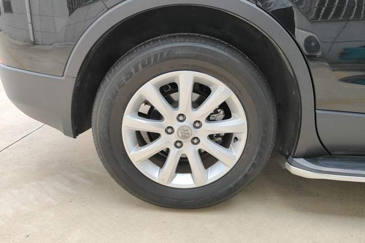 Used Buick Envision 2018 20T Two-Wheel-Drive Elite Model Right Rear Wheel Hub