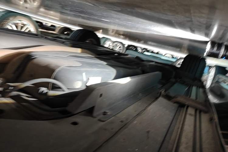 Used Buick Envision 2018 20T Two-Wheel Drive Luxury Model Right Side Sill