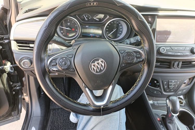 Used Buick Envision 2018 20T Two-Wheel-Drive Elite Model Steering Wheel