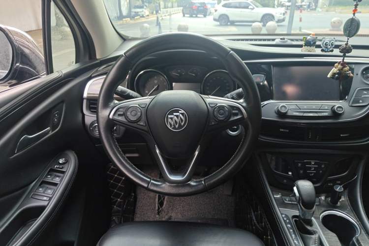 Used Buick Envision 2018 20T Two-Wheel-Drive Elite Model Steering Wheel