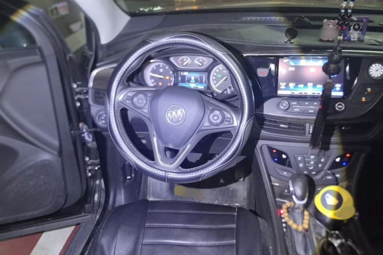 Used Buick Envision 2018 20T Two-Wheel-Drive Elite Model Steering Wheel