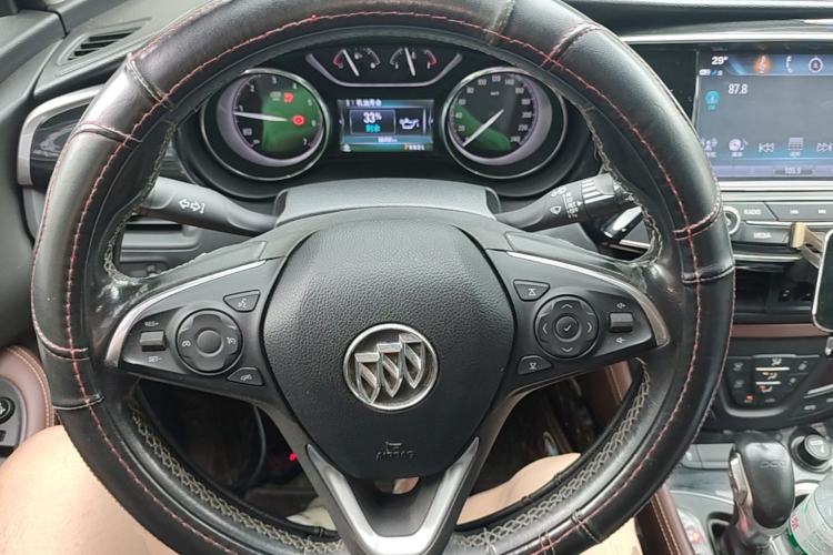Used Buick Envision 2018 20T Two-Wheel Drive Luxury Model Steering Wheel