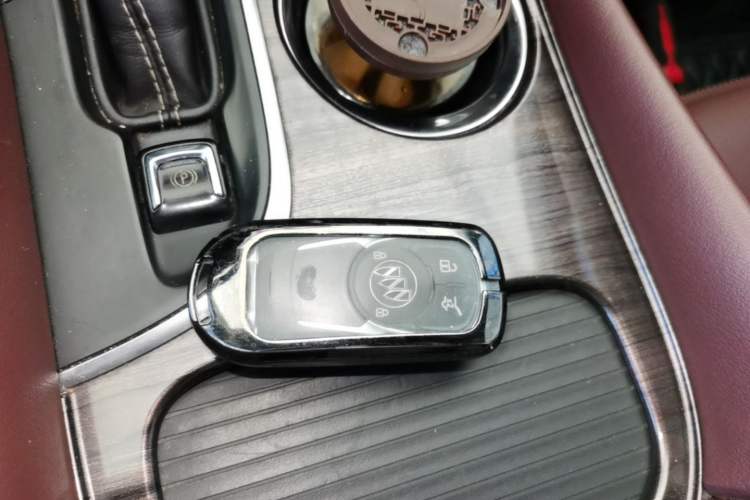 Used Buick Envision 2018 20T Two-Wheel Drive Luxury Model Vehicle Key