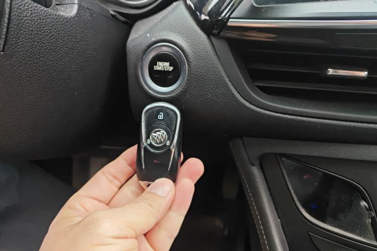 Used Buick Envision 2018 20T Two-Wheel-Drive Leading Model Vehicle Key