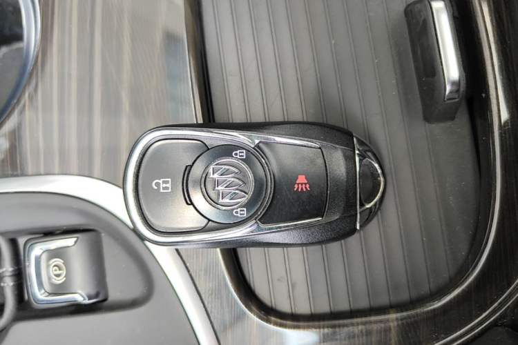 Used Buick Envision 2018 20T Two-Wheel-Drive Elite Model Vehicle Key