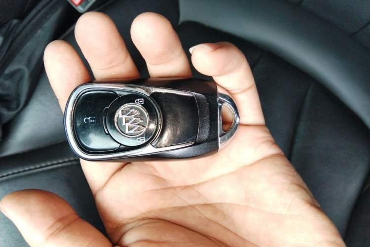 Used Buick Envision 2018 20T Two-Wheel-Drive Elite Model Vehicle Key