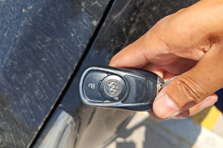 Used Buick Envision 2018 20T Two-Wheel-Drive Elite Model Vehicle Key