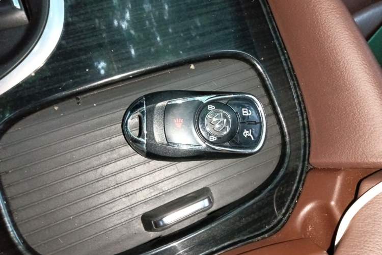 Used Buick Envision 2018 20T Two-Wheel Drive Luxury Model Vehicle Key
