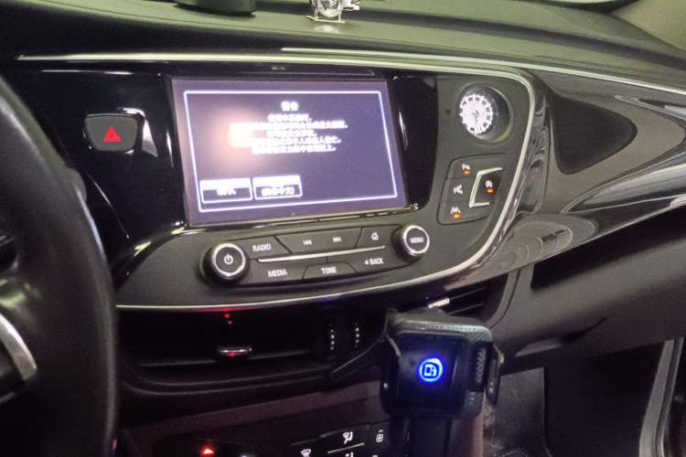 Used Buick Envision 2018 28T Four-Wheel Drive Luxury Model Audio And AC Panel