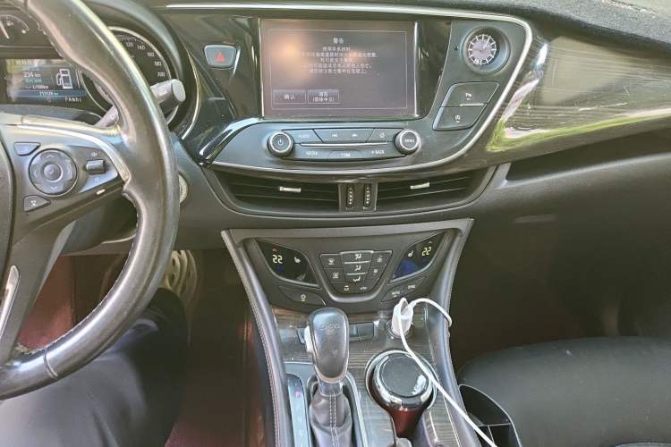 Used Buick Envision 2018 20T Two-Wheel-Drive Elite Model Audio And AC Panel