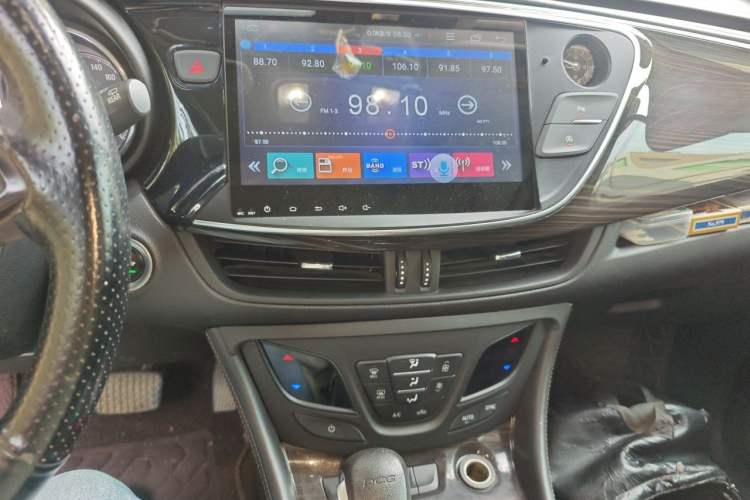 Used Buick Envision 2018 20T Two-Wheel-Drive Leading Model Audio And AC Panel