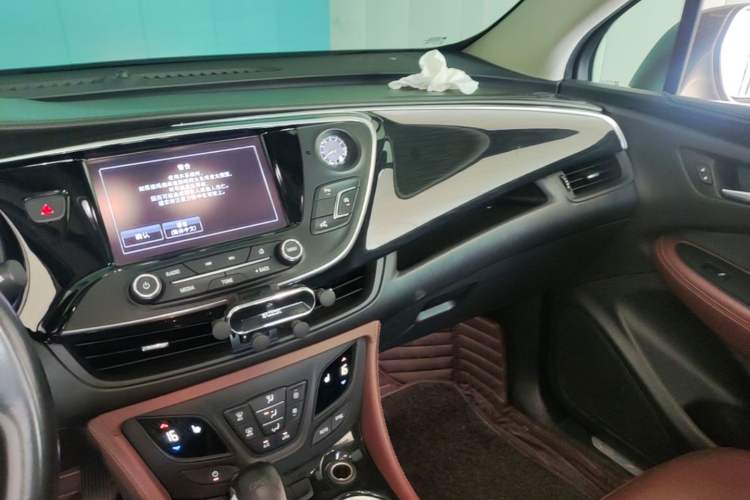 Used Buick Envision 2018 20T Two-Wheel Drive Luxury Model Audio And AC Panel