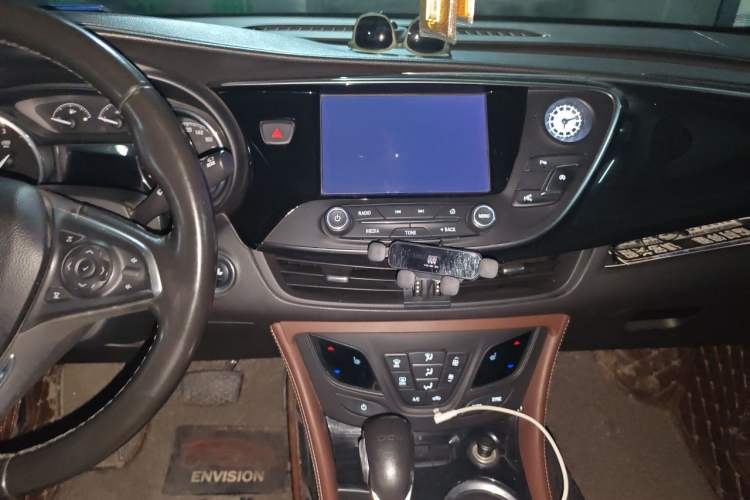 Used Buick Envision 2018 20T Two-Wheel Drive Luxury Model Audio And AC Panel