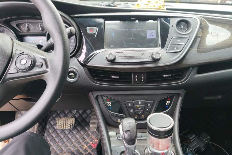 Used Buick Envision 2018 20T Two-Wheel-Drive Leading Model Audio And AC Panel