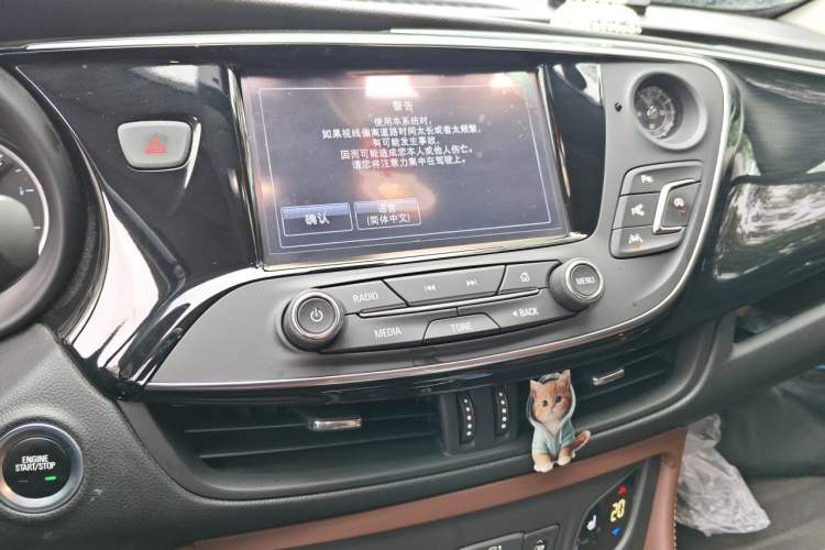 Used Buick Envision 2018 28T Four-Wheel Drive Luxury Model Audio And AC Panel